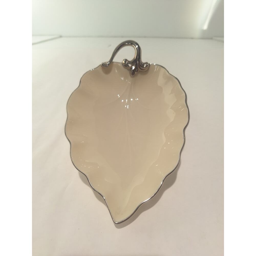Lenox Leaf Dish with Handle Platinum Trim Ivory Bone China USA 7.5" - Excellent